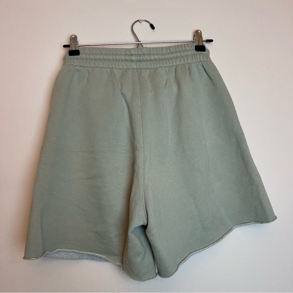 Aritzia TNA Sweat Shorts - Picture 3 of 3